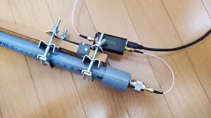 アンテナ上部付近に取り付けたLNA